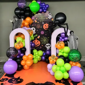 Halloween Luftballon Girlande Set mit Spinne Kürbis Deko und gruseligem Party Hintergrund