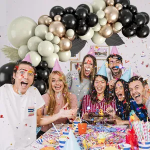 Kit ghirlanda di palloncini retrò bianco e nero con tocchi dorati per feste compleanno