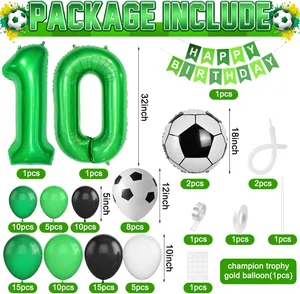 Complete voetbal thema decoratie set voor 10e verjaardag met ballonnen en trofee