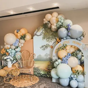Kit arche de ballons jungle avec décor de forêt pour décoration de fête d'anniversaire