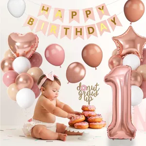 Detail zum 1. Geburtstag Set mit rosa Bannern und goldenen Folienballons Deko