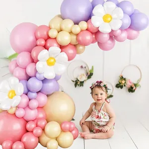 Kit arche de ballons marguerite avec ballons macaron rose et violet pour décoration