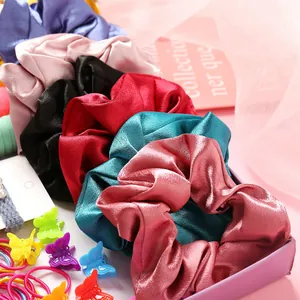Détails de chouchous en satin colorés et mini pinces à cheveux papillon