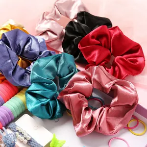 Lot de chouchous en satin colorés avec barrettes à perles et élastiques à cheveux fins