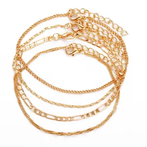 Set de cuatro tobilleras doradas con cadena de serpiente plana y estilos de cuerda tejida