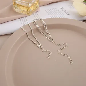 Set di bracciali a catena d'argento scintillanti con maglie a graffetta e a serpente chic