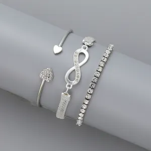 Zilveren driedelige armbandenset met hartring en infinity-symbool met stras