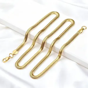 Collier Chaîne Serpent Plate en Acier Inoxydable Plaqué Or 18K pour Femmes Hommes Bijoux Minimalistes Cadeau Quotidien Accessoire