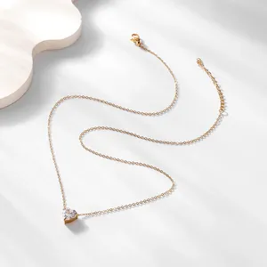 Elegante gouden titanium hartketting met zirkoon hanger en verstelbare O-ketting