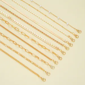 Ensemble de 11 bracelets de cheville dorés multicouches au design minimaliste de plage