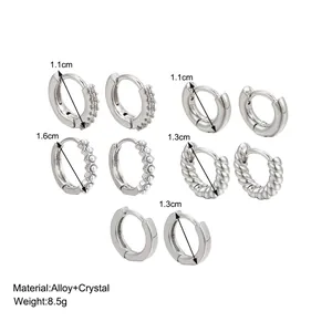 Detaillierte Größen- und Gewichtstabelle für das 5-teilige silberne Ohrring-Set