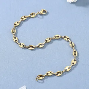Schickes vergoldetes Kaffeebohnen-Gliederkettenarmband aus Edelstahl mit Karabinerverschluss