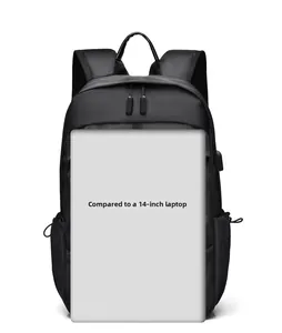 Comparaison de taille montrant un sac à dos en nylon noir pour ordinateur 14 pouces