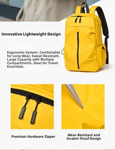 Detalle de mochila amarilla impermeable con cremalleras metálicas y correas ergonómicas
