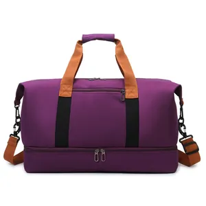 Borsa fitness viola con manici arancioni, scomparto principale e tasca per scarpe
