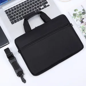 Sacoche ordinateur noire en nylon avec poche avant et bandoulière amovible