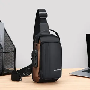 Sac de Poitrine Antivol pour Hommes Avec Verrouillage par Mot de Passe Port de Charge USB Imperméable Oxford Sling Bag pour Voyage Sport Décontracté Sac à Bandoulière