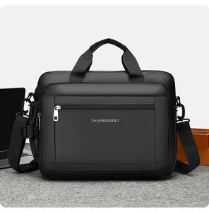 Dettagli della borsa porta pc impermeabile con manici imbottiti e ampia capacità interna