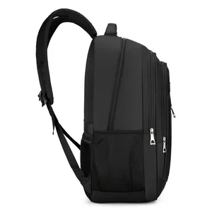Vue latérale du sac à dos d'affaires noir avec bretelles rembourrées en maille filet