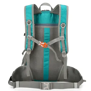 Mochila ligera de senderismo 2024 con sistema de espalda ergonómico y malla transpirable