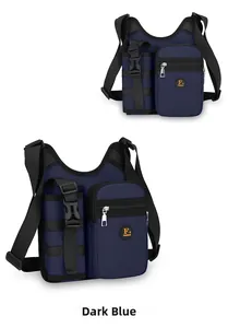 Detail der dunkelblauen taktischen Brusttasche mit robuster Nylon-Textur und Schnalle