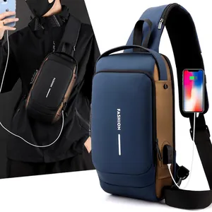 Sac de poitrine étanche avec port USB et serrure antivol pour les trajets urbains