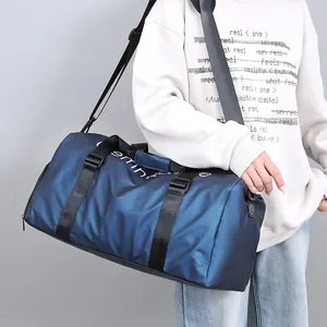 Sac de sport bleu marine grande capacité imperméable avec bandoulière réglable et poignées