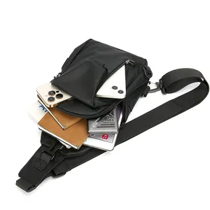 Bandolera para hombre de tela oxford negra impermeable con múltiples compartimentos