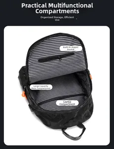 Vue interne montrant le compartiment PC et la doublure rayée du sac à dos