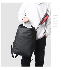 Wasserdichter Fitness-Rucksack mit großem Fassungsvermögen für Sportgeräte