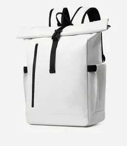 Sac à dos blanc à fermeture roll-top imperméable avec boucles noires pour la ville