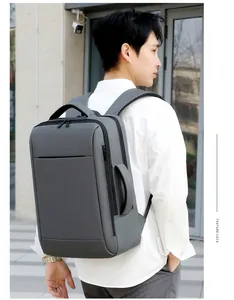 Détail du sac à dos business gris foncé imperméable avec rembourrage et poignée latérale