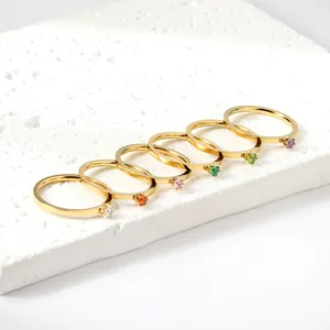 Anello Minimalista in Acciaio Inossidabile Placcato Oro 18K per Donna Moda Rotondo Singolo Zirconia Fascia Gioielli Regalo