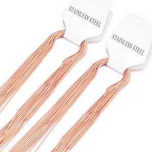 Elegante Schlangenknochenketten aus roségoldenem Edelstahl in gebündelten Sets