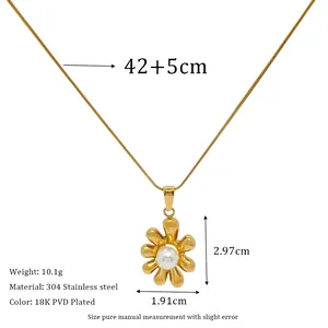 Detail of 18K gold-plated stainless steel flower pendant with white pearl and snake chain