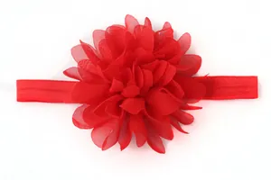 Fascia elastica per neonati con un grande fiore di chiffon rosso acceso a balze