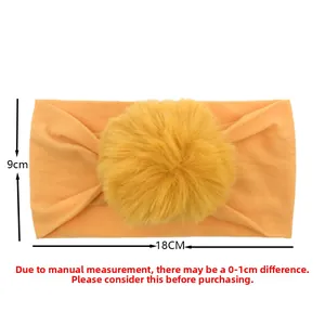 Tabella taglie per fascia neonato con pompon, con larghezza di 9 cm e lunghezza di 18 cm