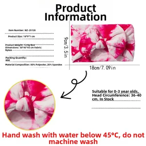 Détail du bandeau bébé tie-dye rose avec grand nœud et dimensions élastiques de 36-40 cm