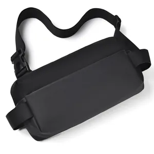 Wasserdichte schwarze Brusttasche für Herren, robuste Umhängetasche für Sport und Outdoor