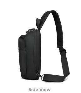 Vue latérale du sac à bandoulière noir imperméable avec verrou antivol et sangle aérée