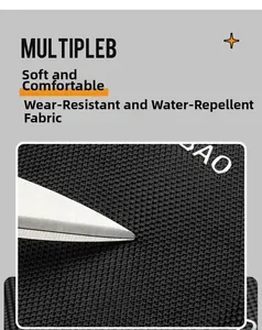 Gros plan sur le tissu durable résistant à l'eau et aux rayures du sac de poitrine