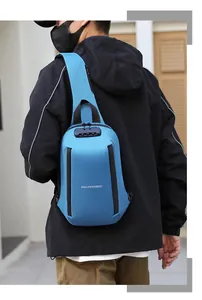 Sac bandoulière bleu étanche avec verrou antivol et poignée latérale renforcée