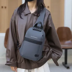 Sac de poitrine antivol imperméable avec serrure à code et grande capacité voyage