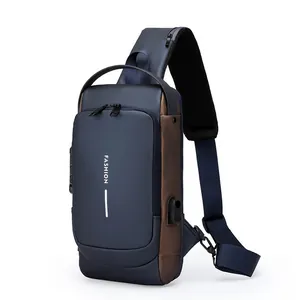Sac de poitrine étanche pour hommes avec port USB et compartiments multifonctionnels
