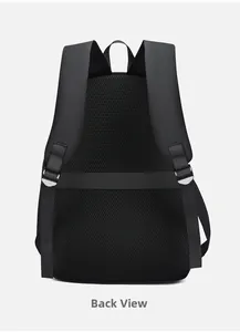 Rückansicht eines schwarzen Rucksacks mit atmungsaktivem Mesh und Kofferbefestigung