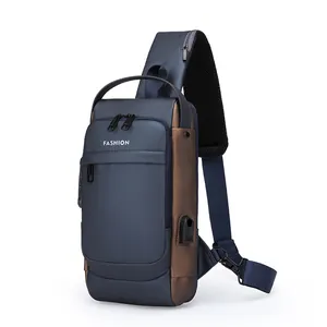 Zaino monospalla uomo impermeabile con lucchetto antifurto e porta USB blu scuro