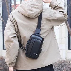 Sac de poitrine antivol noir pour hommes avec serrure à code et surface imperméable