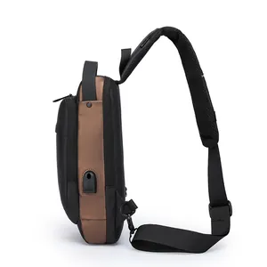 Sac de poitrine étanche pour hommes avec port de charge USB et design antivol moderne