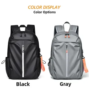 Vue latérale de sacs à dos noir et gris avec port USB et poches latérales à cordon