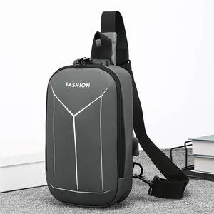 Borsa da Petto Impermeabile Multifunzionale da Uomo Con Lucchetto a Combinazione Antifurto Porta di Ricarica USB Borsa a Tracolla in PVC